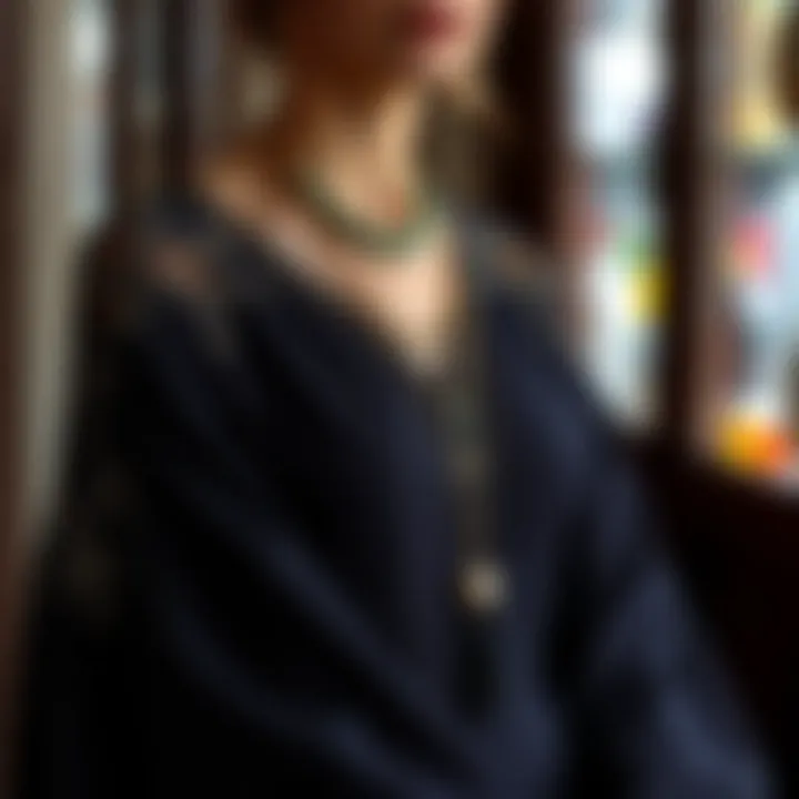 Stylish Accessories Complementing Mevlana Dresses A stylish combination of accessories with a Mevlana evening dress